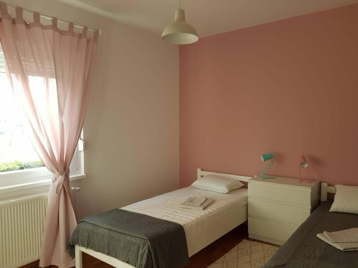 Angela Apartment ซาเกร็บ ภายนอก รูปภาพ