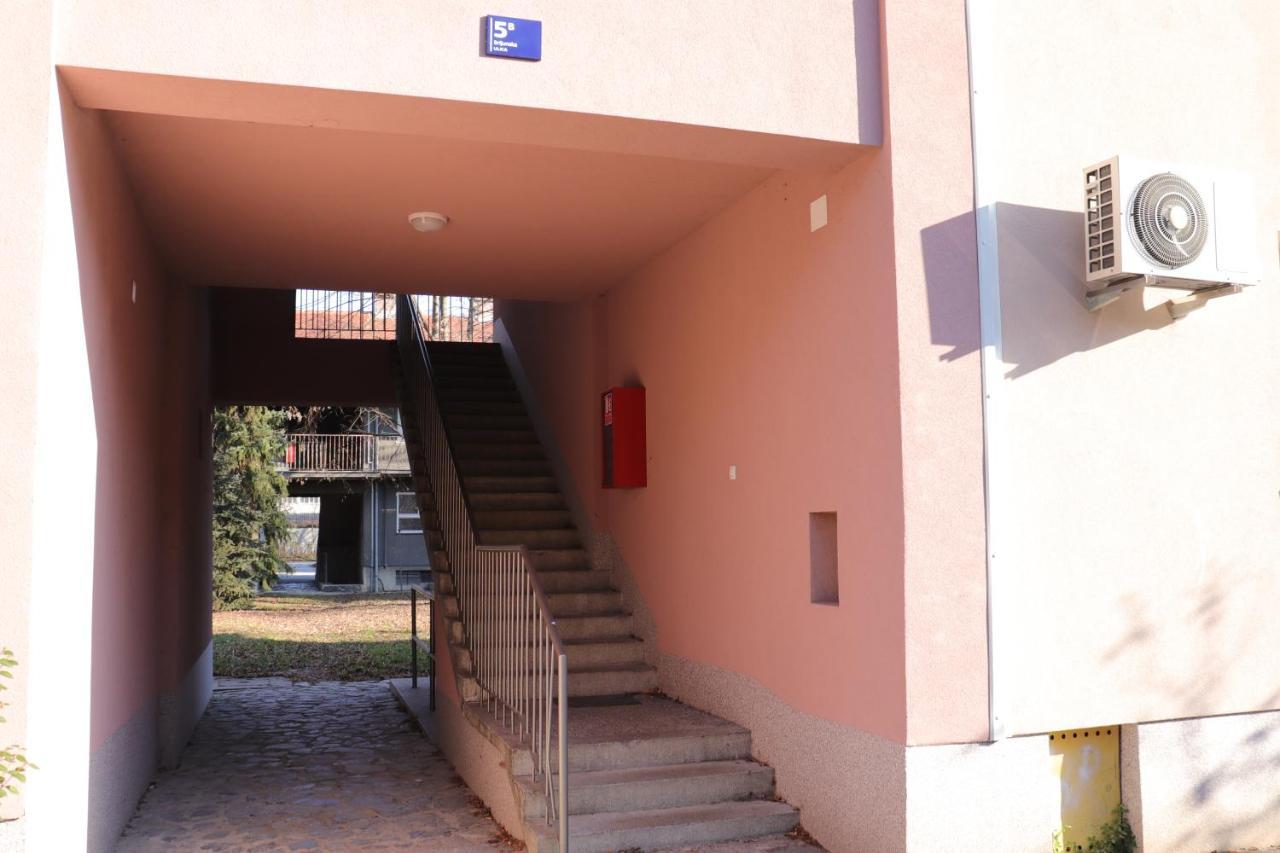 Angela Apartment ซาเกร็บ ภายนอก รูปภาพ