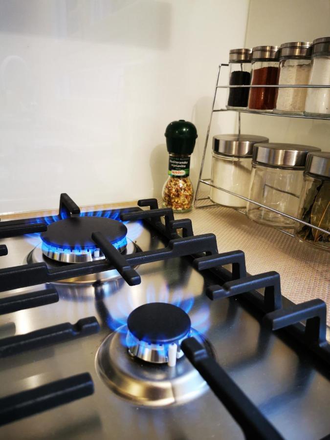 Angela Apartment ซาเกร็บ ภายนอก รูปภาพ